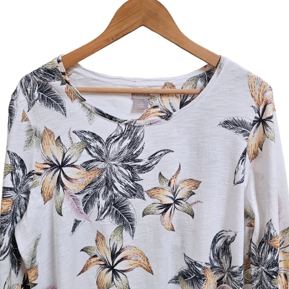 Chico's Cotton Blend Slub Floral Utility Sleeve Button Tee Size Large Tropical - Picture 7 of 12